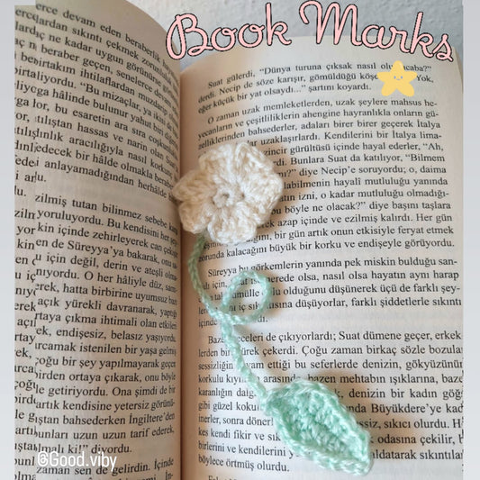 El Örgüsü Çiçekli Kitap Ayracı Good.Viby