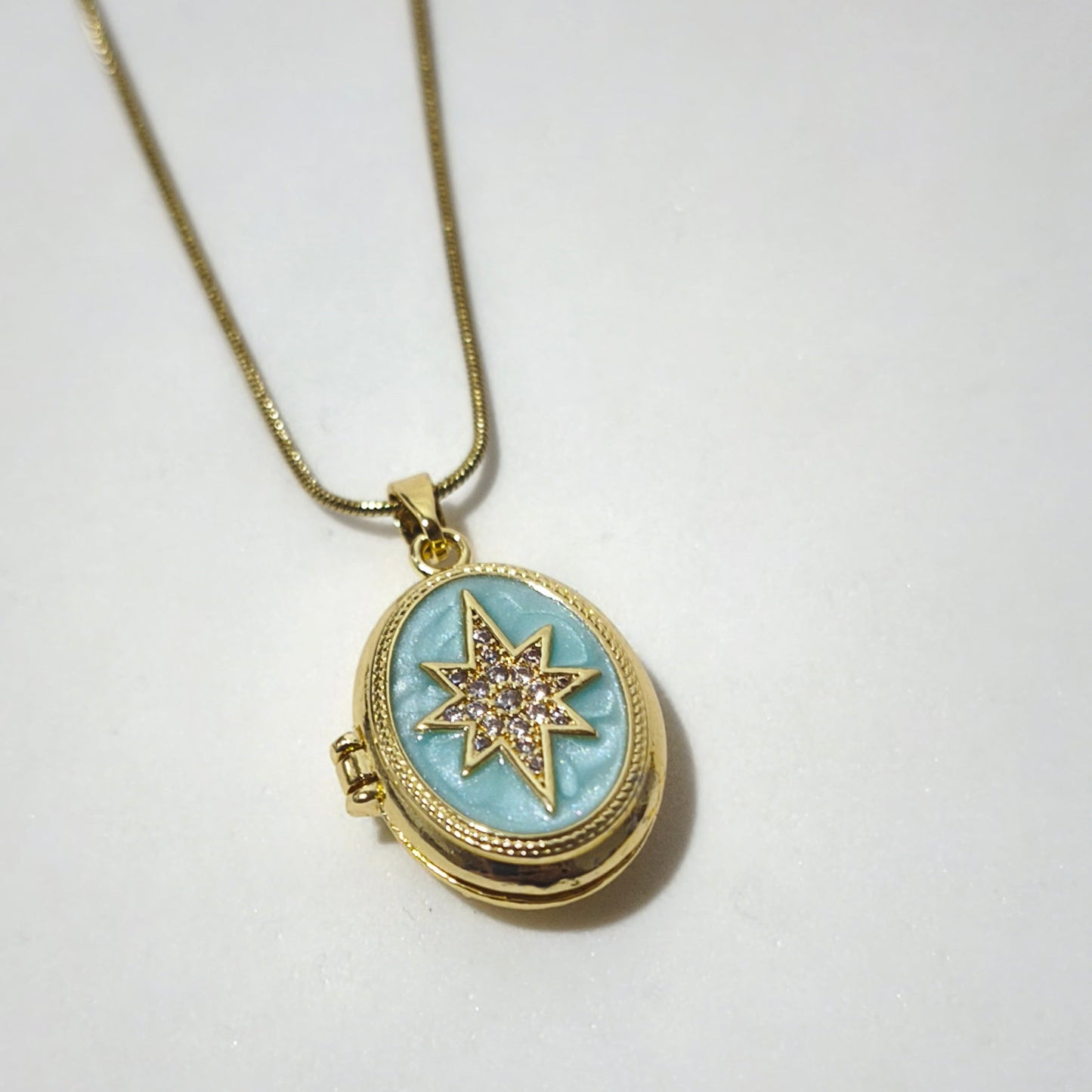 Polaris  – Kapaklı Yıldız Kolye | Chérie