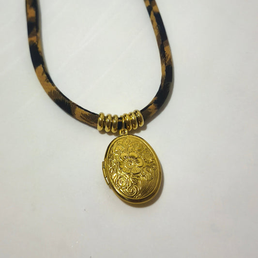 Leo – Kapaklı Kolye | Chérie