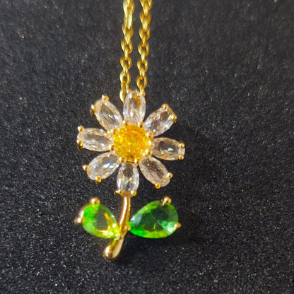 Daisy - Kristal Papatya Detaylı Kolye | Chérie - cherieonline Default Title