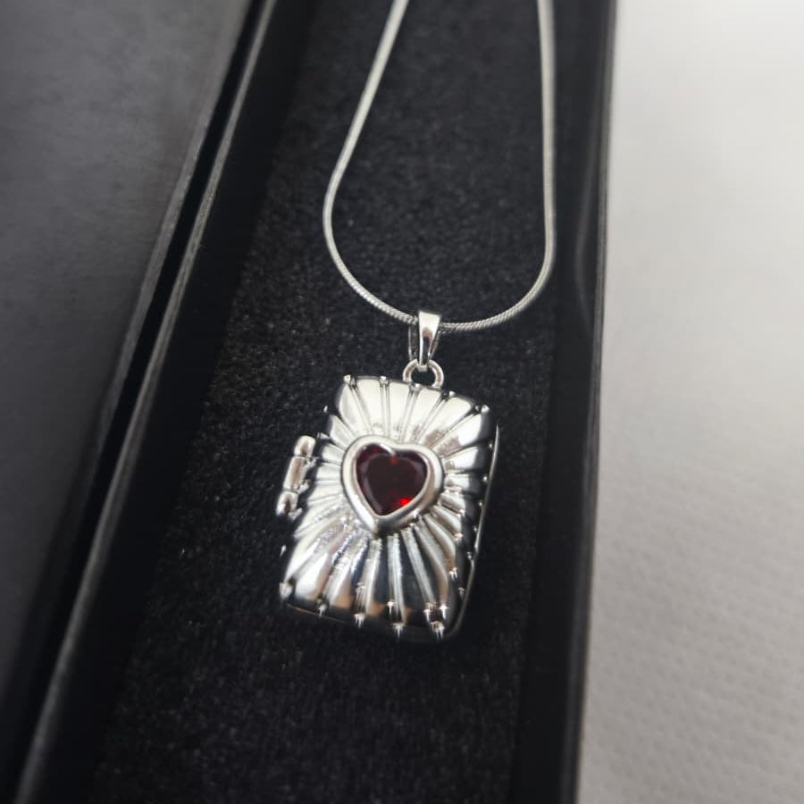 Kalbin Kitabı – Kapaklı Kolye | Chérie cherieonline