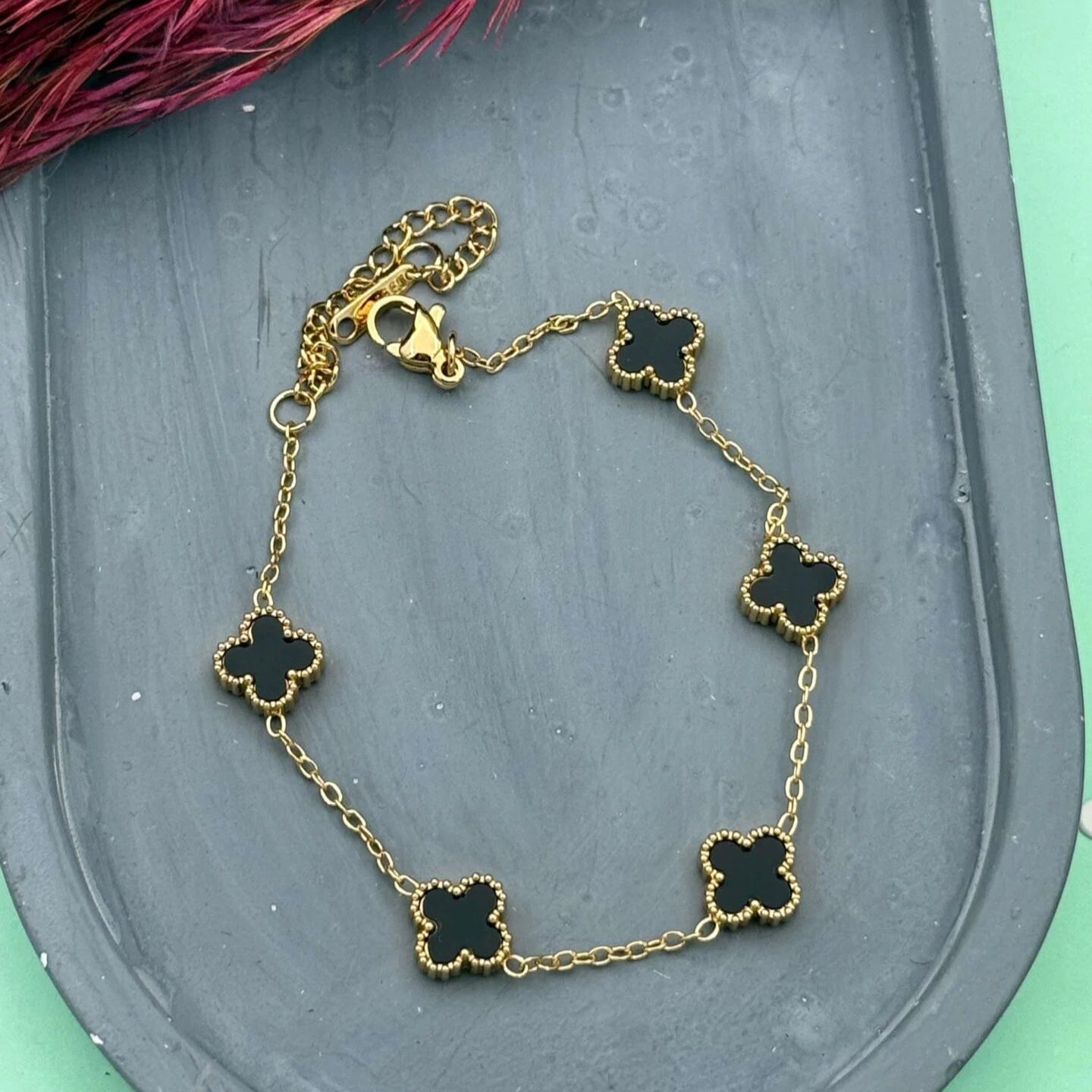 Cloverelle Minimal – Dört Yapraklı Yonca Charm Bileklik | Chérie cherieonline